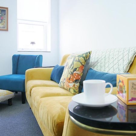 One Bedroom Luxury Ground Floor Apartment With Parking In Heart Holt Holt  Luaran gambar