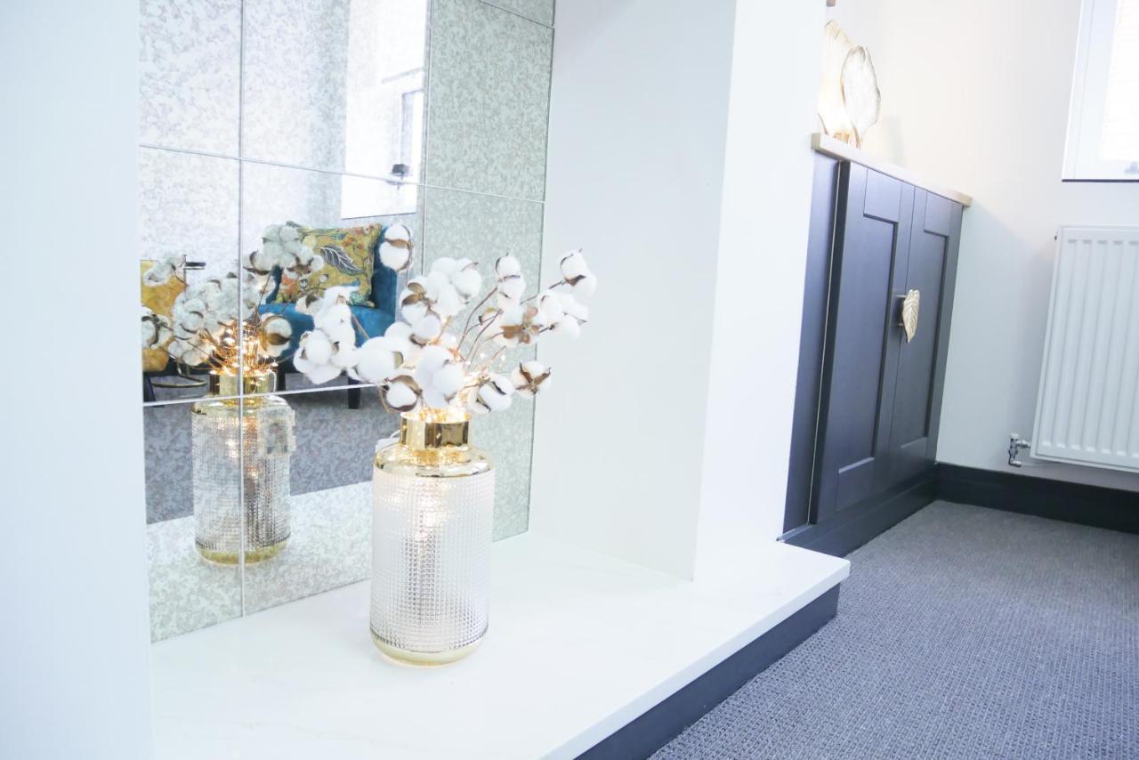 One Bedroom Luxury Ground Floor Apartment With Parking In Heart Holt Holt  Luaran gambar