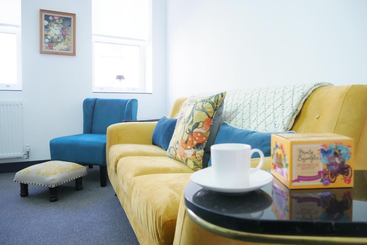 One Bedroom Luxury Ground Floor Apartment With Parking In Heart Holt Holt  Luaran gambar