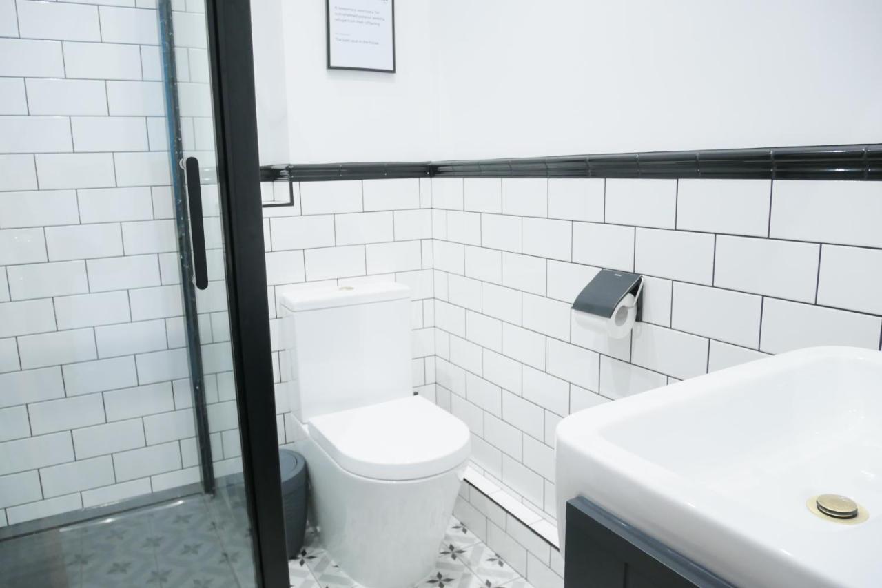 One Bedroom Luxury Ground Floor Apartment With Parking In Heart Holt Holt  Luaran gambar